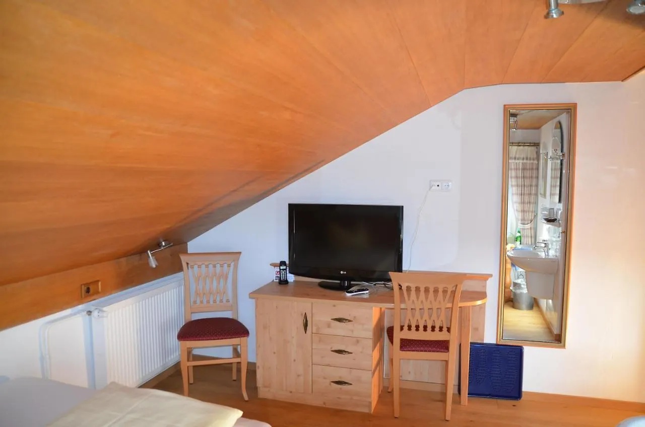 Gastehaus Maria Guest House Garmisch-Partenkirchen